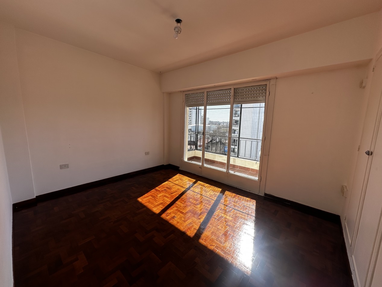 Excelente departamento 3 ambientes en San Martin centro