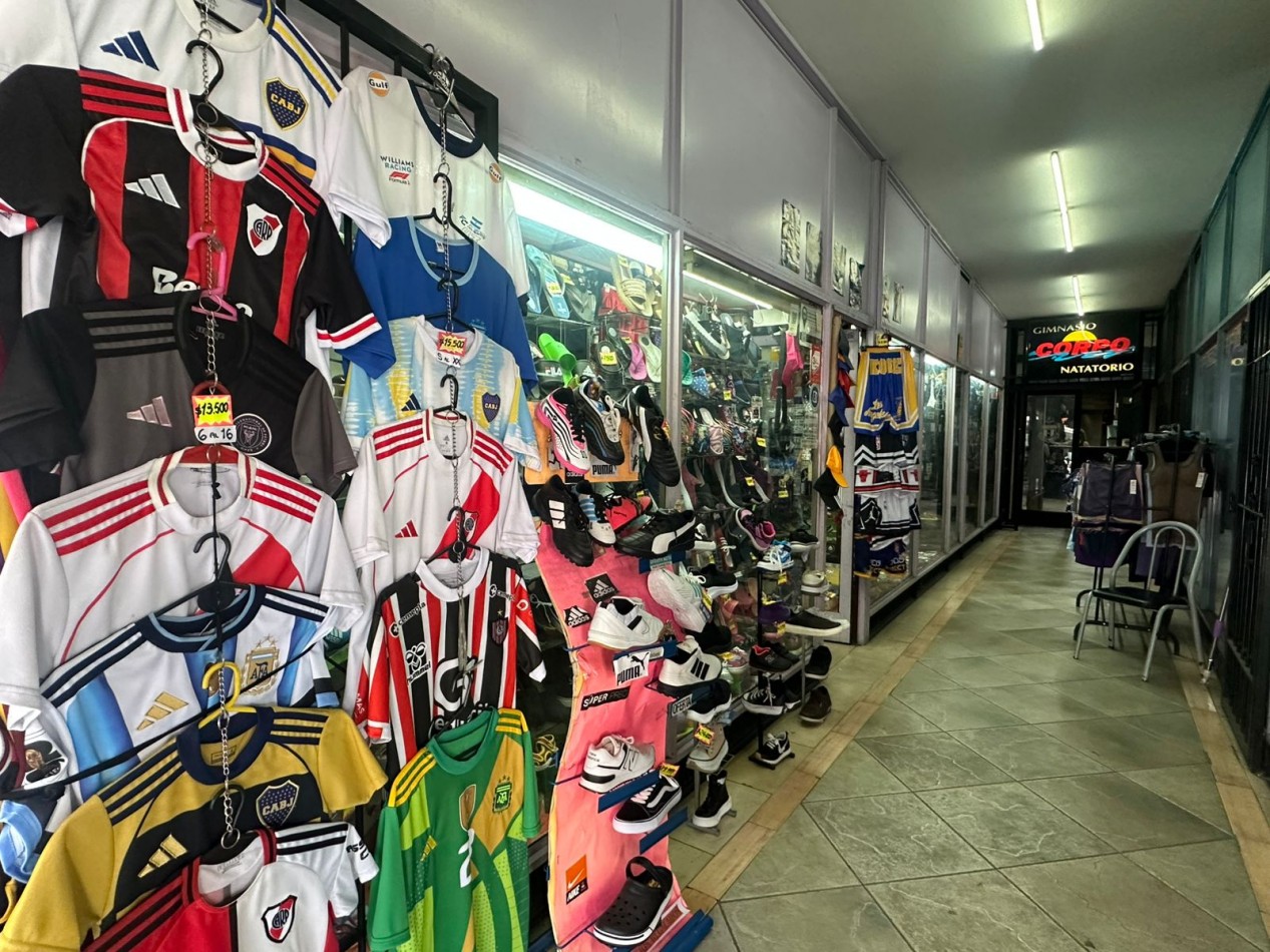 Galeria comercial en General San Martin