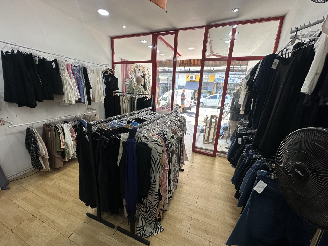 Local en Villa Ballester