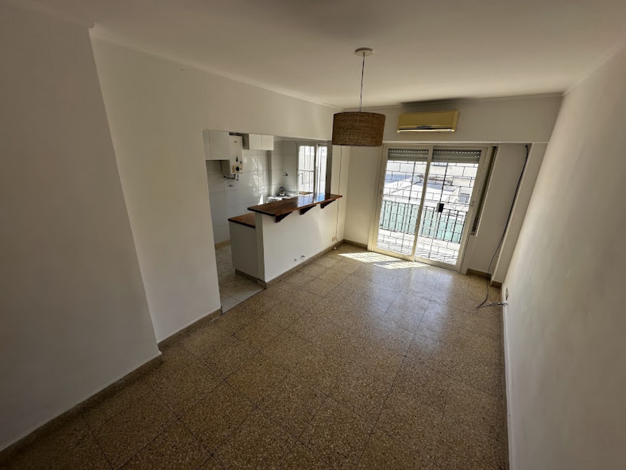 Departamento 2 ambientes Villa Ballester Centro