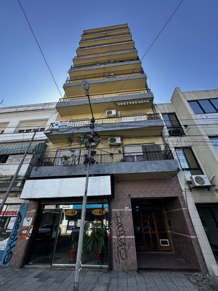 Excelente departamento 3 ambientes en San Martin centro