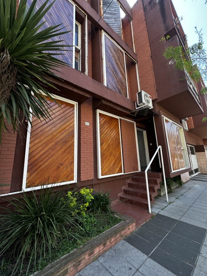 Departamento 4 ambientes  San Martin centro