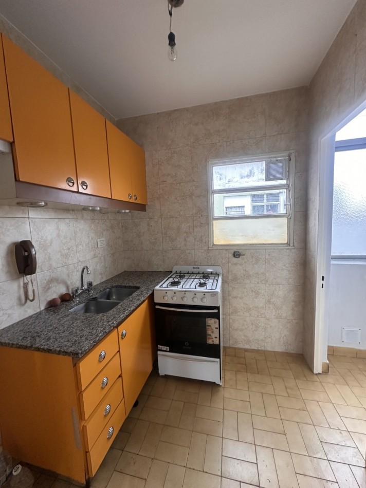 Departamento 3 ambientes con cochera